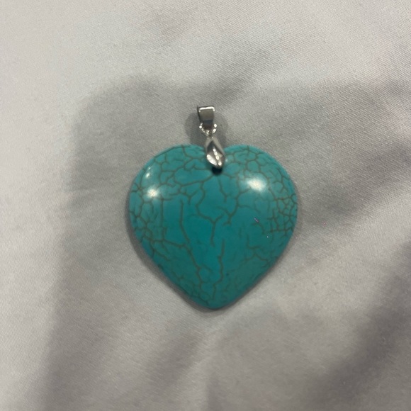 Turquoise pedant very unique heart shaped never worn - Picture 1 of 3